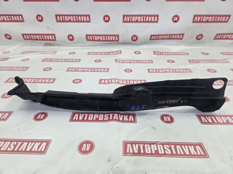 Накладка крыла, 500 рублей, Красноярск