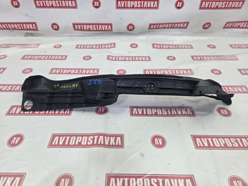 Накладка крыла, 500 рублей, Красноярск