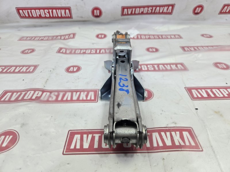 Домкрат, 1500 рублей, Красноярск