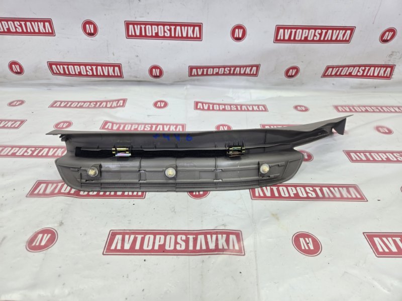 Накладка на порог салона, 500 рублей, Красноярск