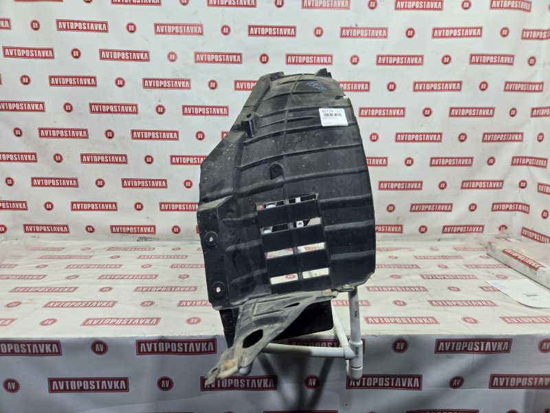 Подкрылок, 2900 рублей, Красноярск