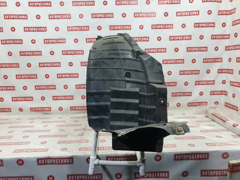 Подкрылок, 2000 рублей, Красноярск