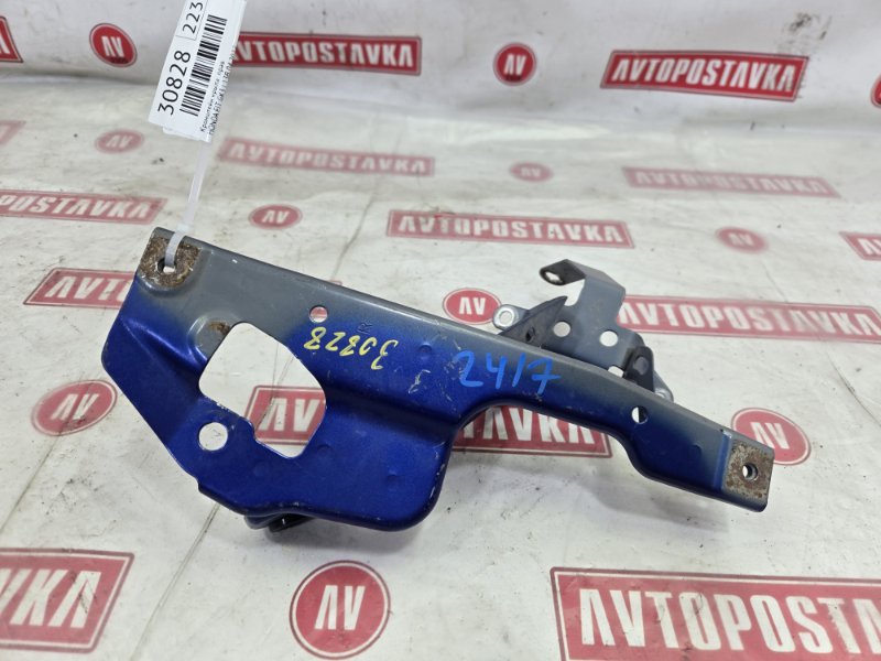 Кронштейн крыла, 700 рублей, Красноярск