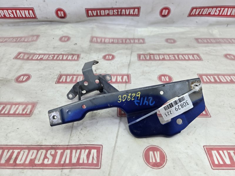 Кронштейн крыла, 700 рублей, Красноярск