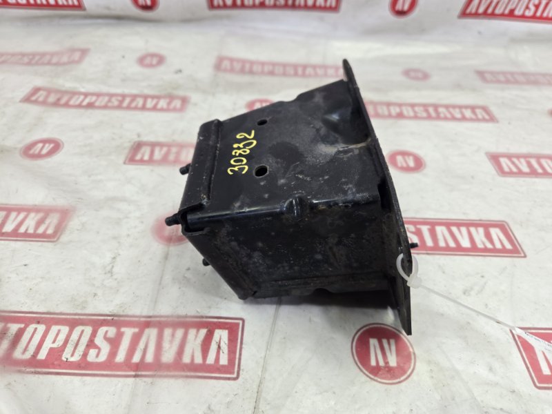 Кронштейн усилителя бампера, 500 рублей, Красноярск