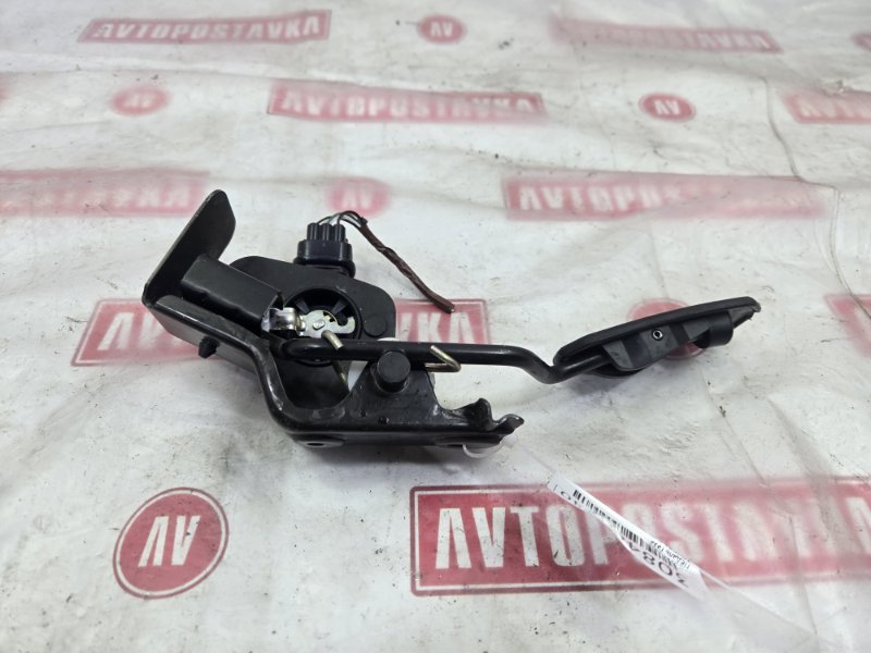 Педаль газа, 1000 рублей, Красноярск