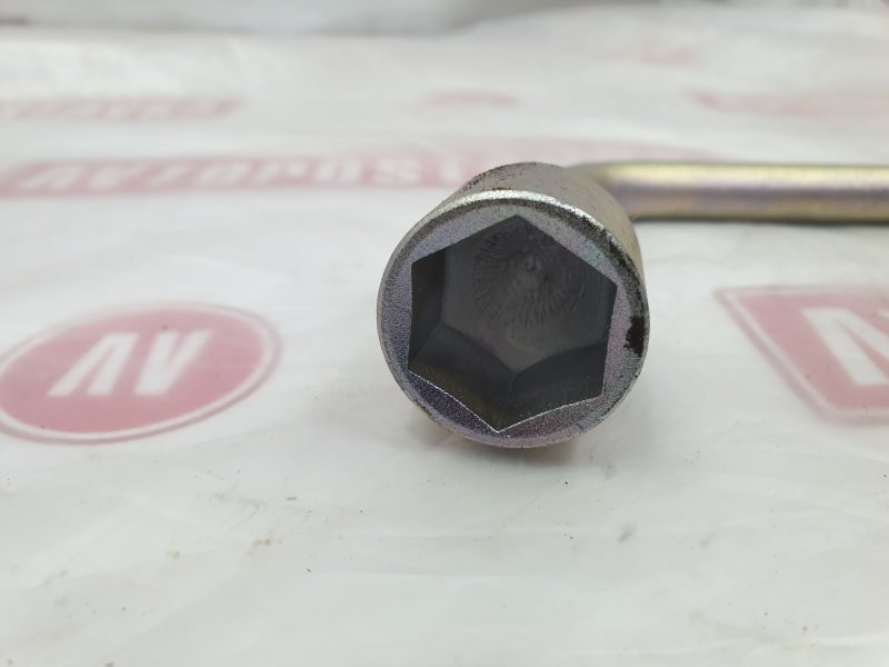 Ключ балонный, 300 рублей, Красноярск