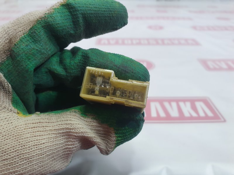 Предохранитель, 300 рублей, Красноярск