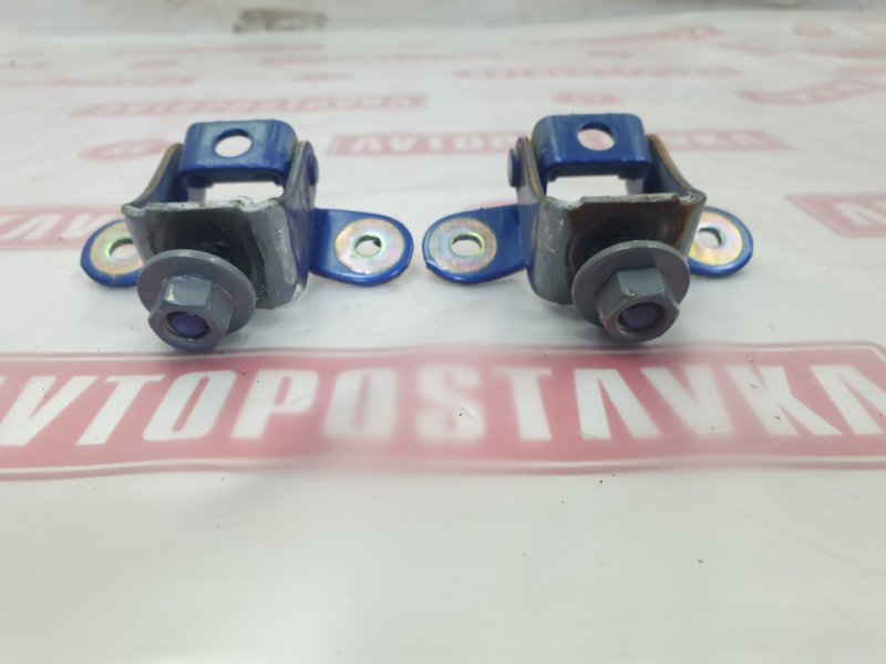 Петля двери багажника, 1900 рублей, Красноярск