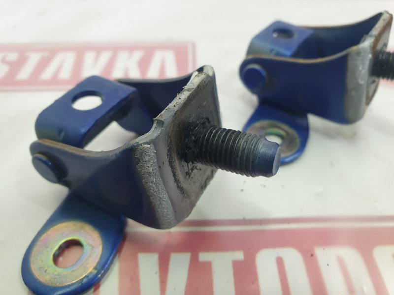 Петля двери багажника, 1900 рублей, Красноярск