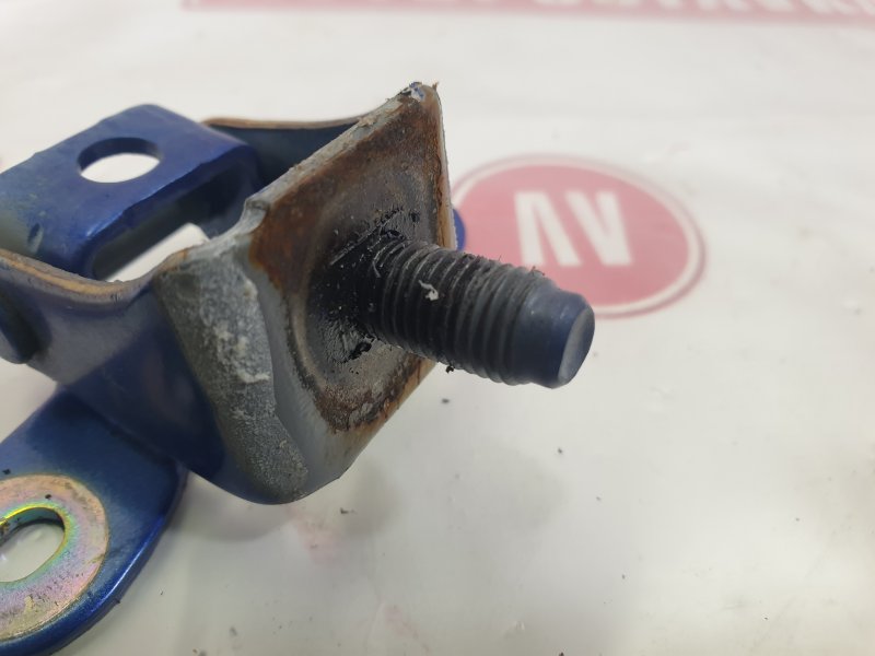 Петля двери багажника, 1900 рублей, Красноярск