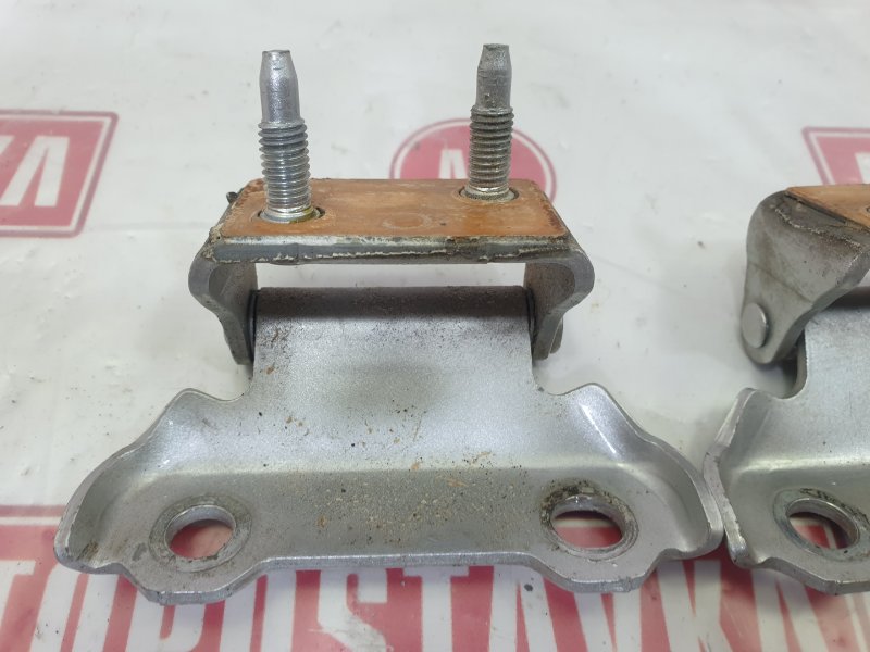 Петля двери багажника, 1000 рублей, Красноярск