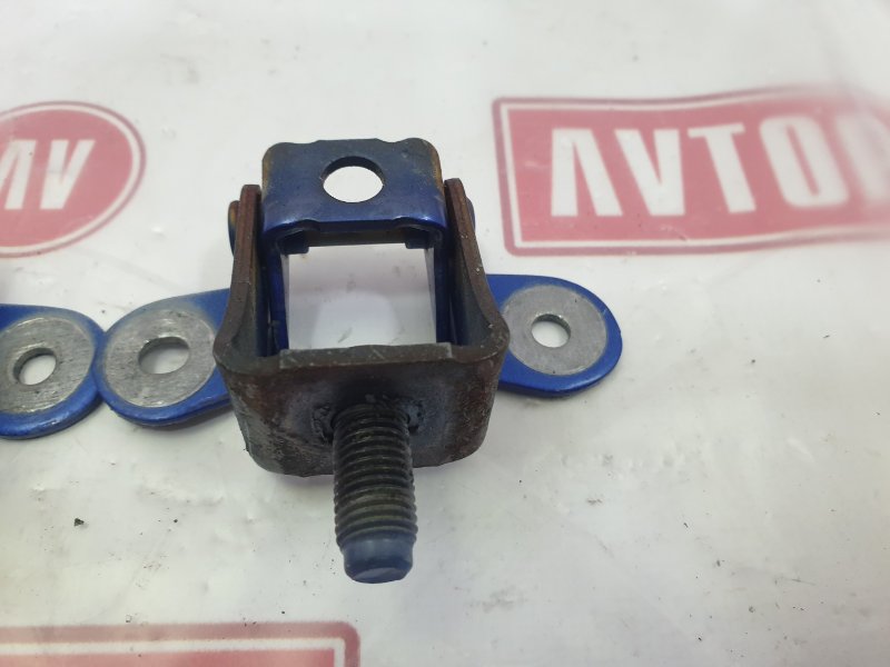 Петля двери багажника, 1850 рублей, Красноярск