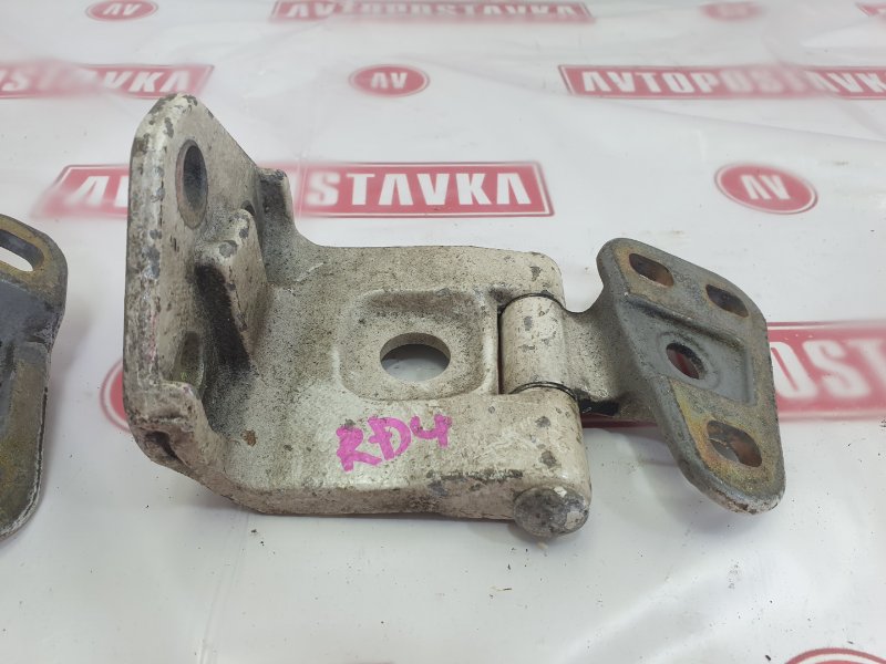 Петля двери багажника, 4000 рублей, Красноярск