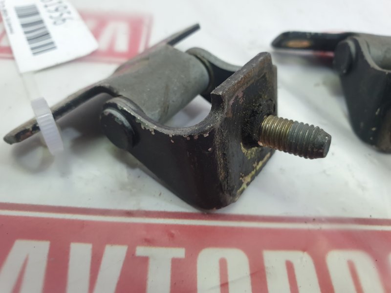 Петля двери багажника, 800 рублей, Красноярск