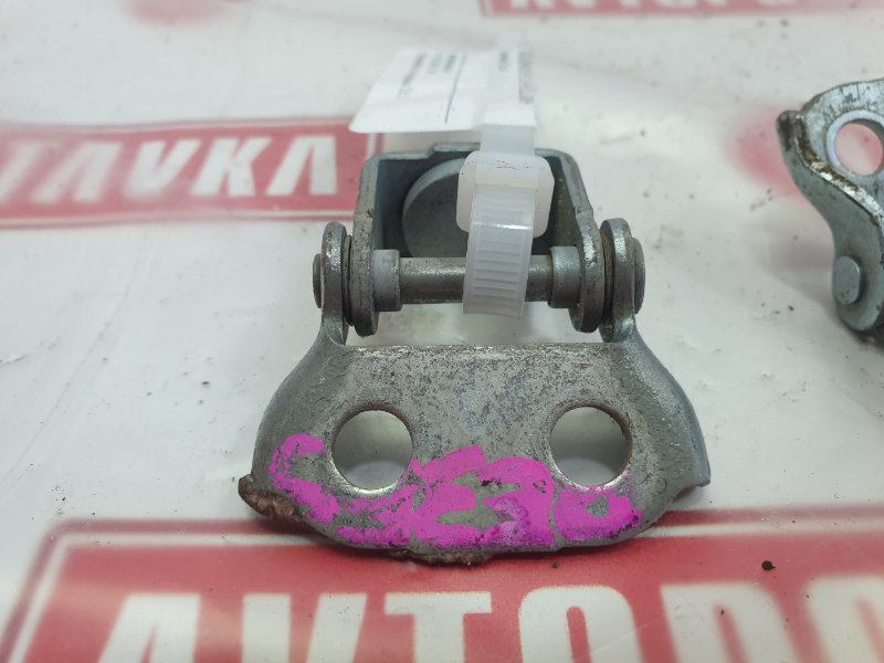 Петля двери багажника, 500 рублей, Красноярск