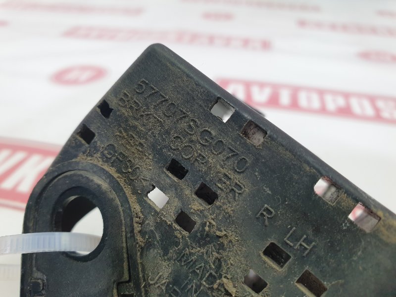 Клипса бампера, 500 рублей, Красноярск