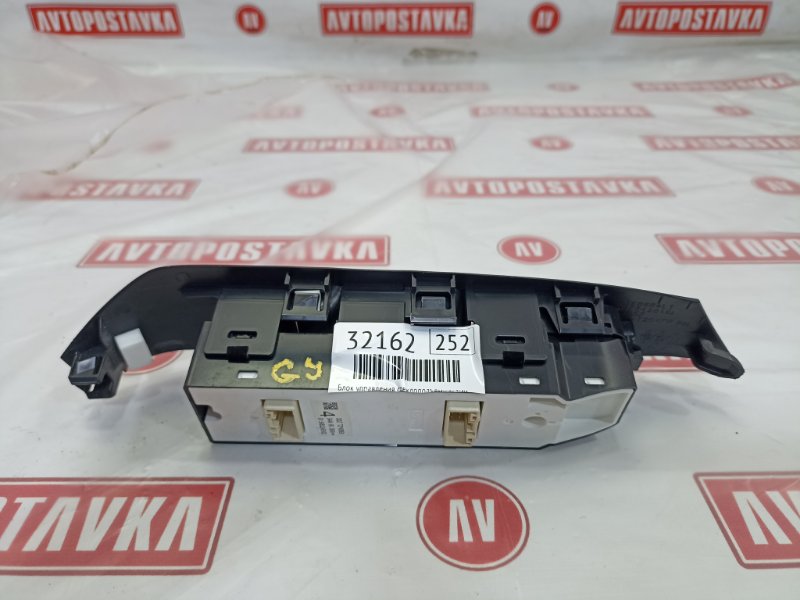 Блок управления стеклоподъемниками, 500 рублей, Красноярск