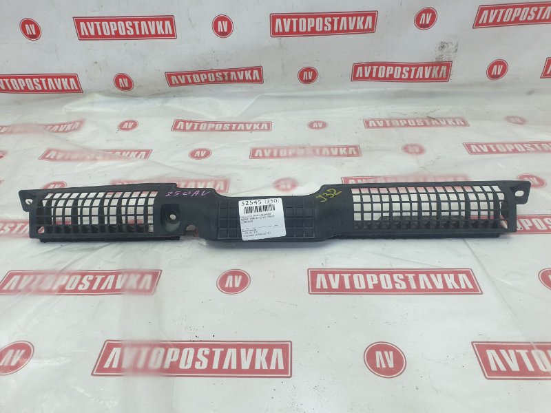 Накладка на решетку радиатора, 450 рублей, Красноярск