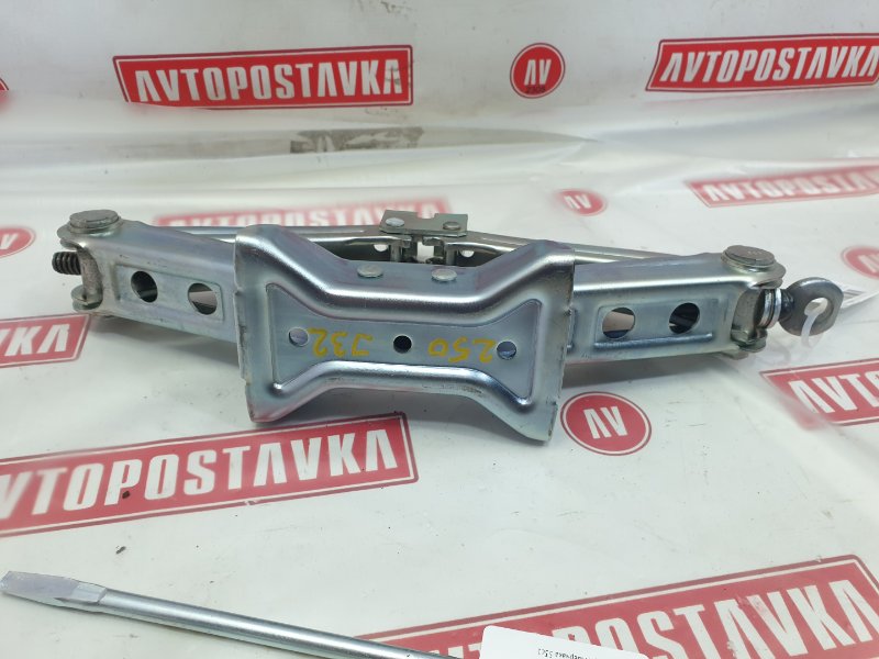 Домкрат, 1500 рублей, Красноярск