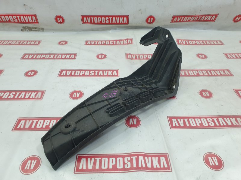 Подкрылок, 500 рублей, Красноярск