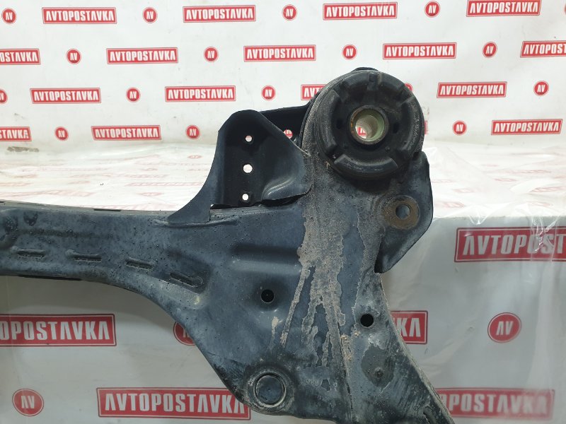 Подрамник поперечный, 6500 рублей, Красноярск