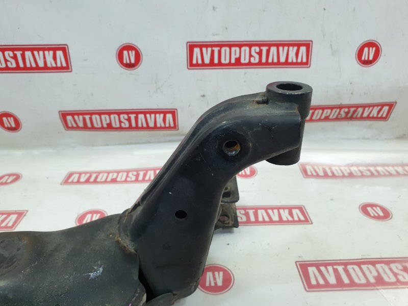 Подрамник поперечный, 2000 рублей, Красноярск
