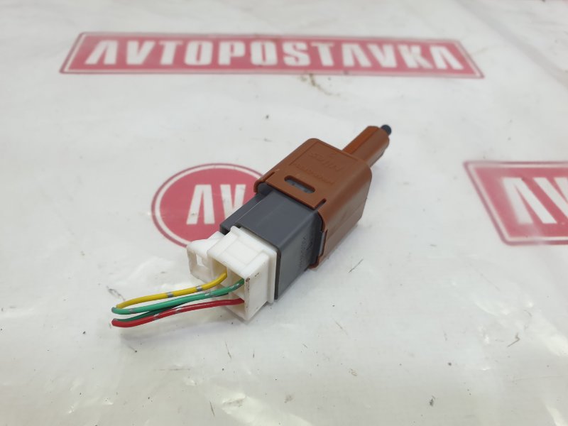 Концевик педали тормоза, 500 рублей, Красноярск