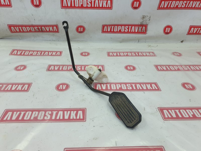 Педаль газа, 100 рублей, Красноярск