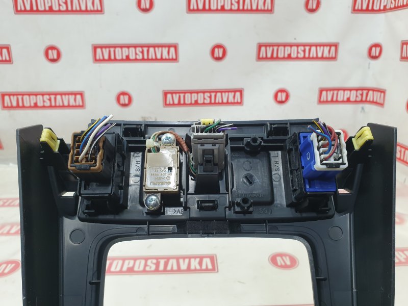 Накладка селектора КПП, 1000 рублей, Красноярск