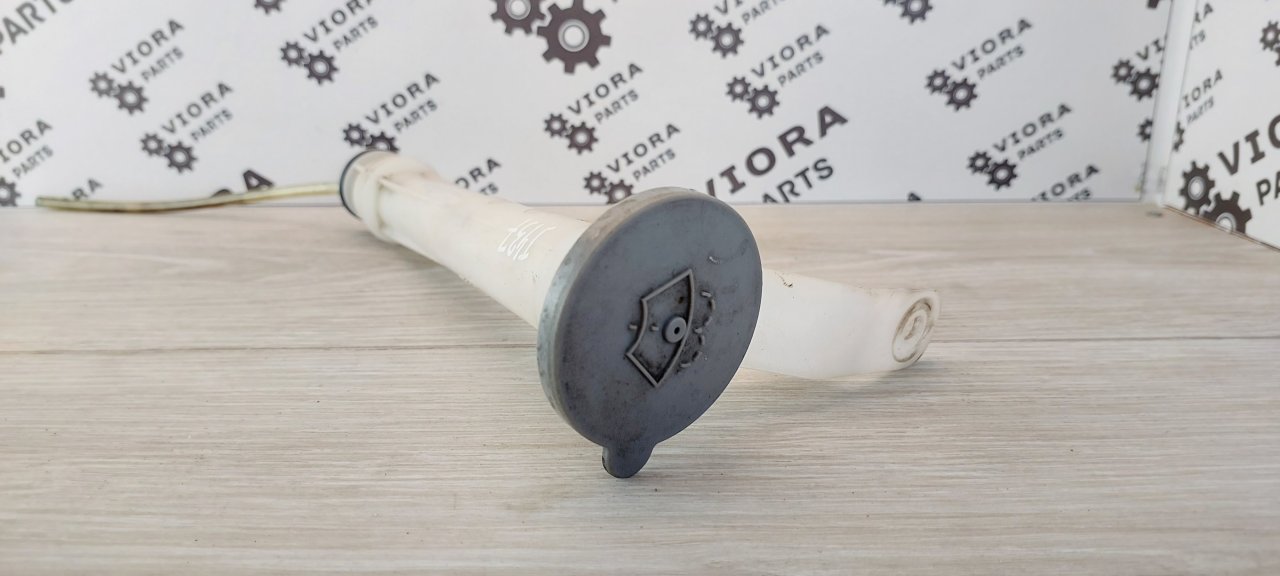 Горловина бачка стеклоомывателя, 1000 рублей, Лосино-Петровский