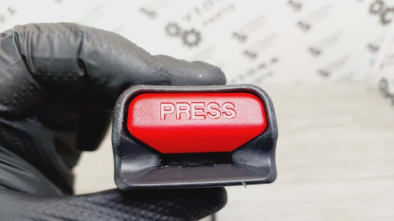 Замок ремня безопасности, 1000 рублей, Лосино-Петровский