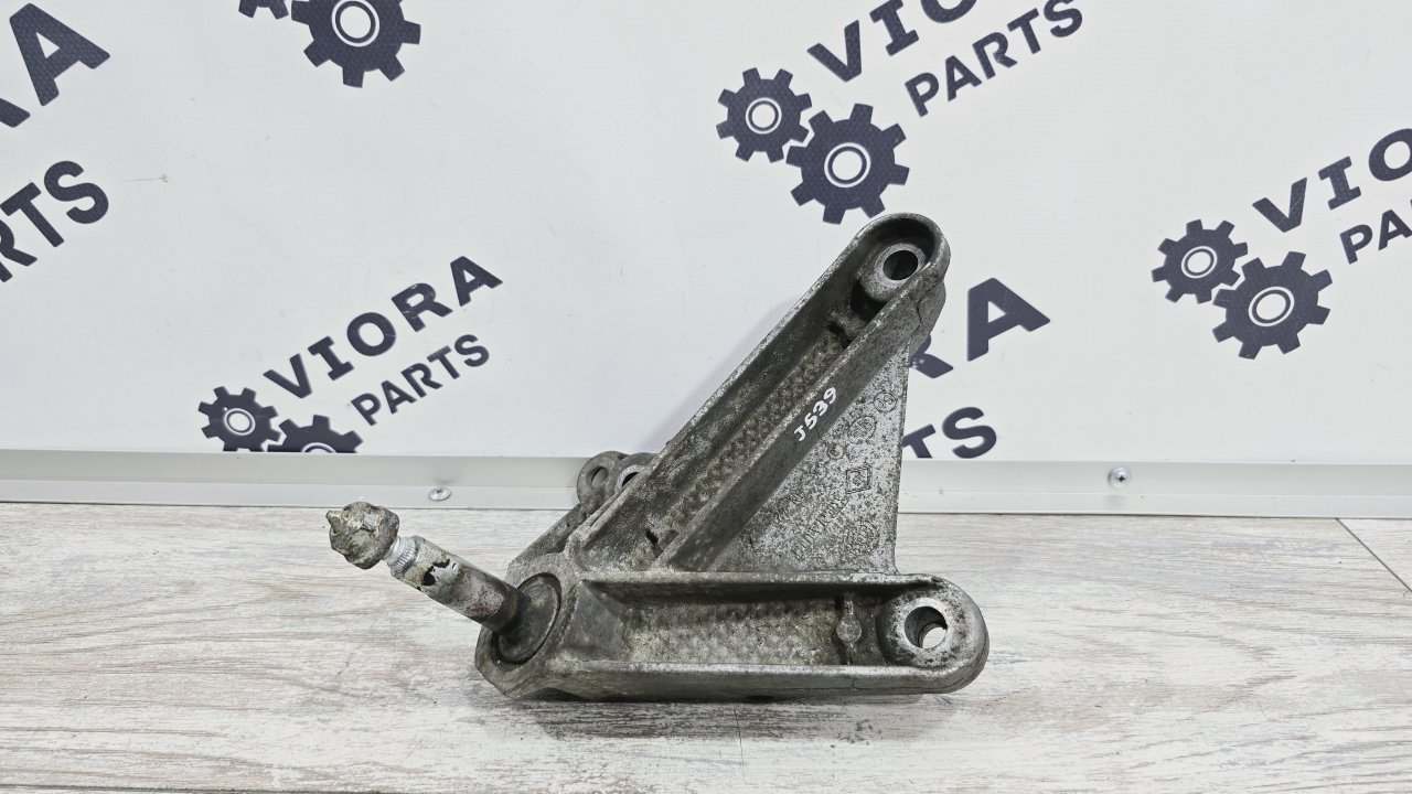 Кронштейн МКПП, 1000 рублей, Лосино-Петровский