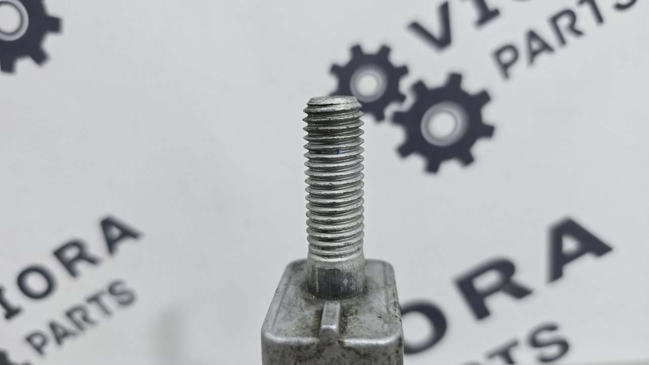 Кронштейн МКПП, 1000 рублей, Лосино-Петровский