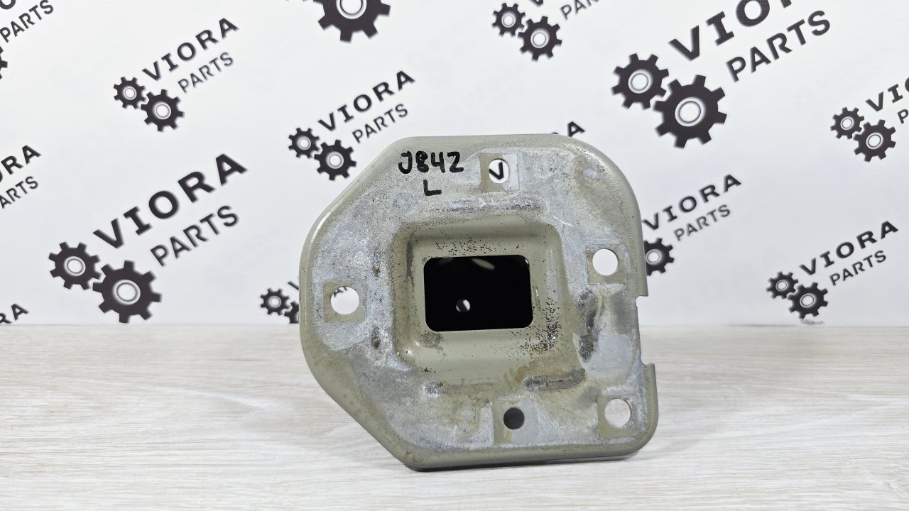 Кронштейн усилителя бампера, 7500 рублей, Лосино-Петровский