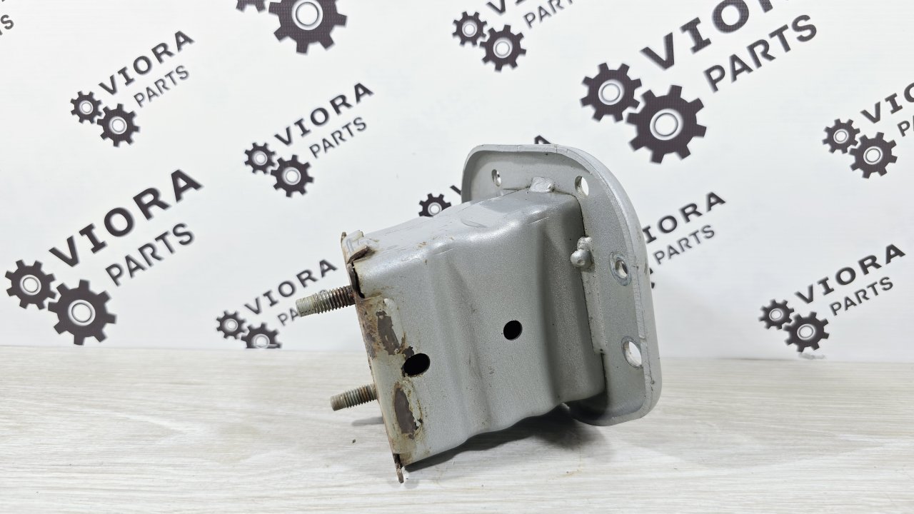 Кронштейн усилителя бампера, 3200 рублей, Лосино-Петровский