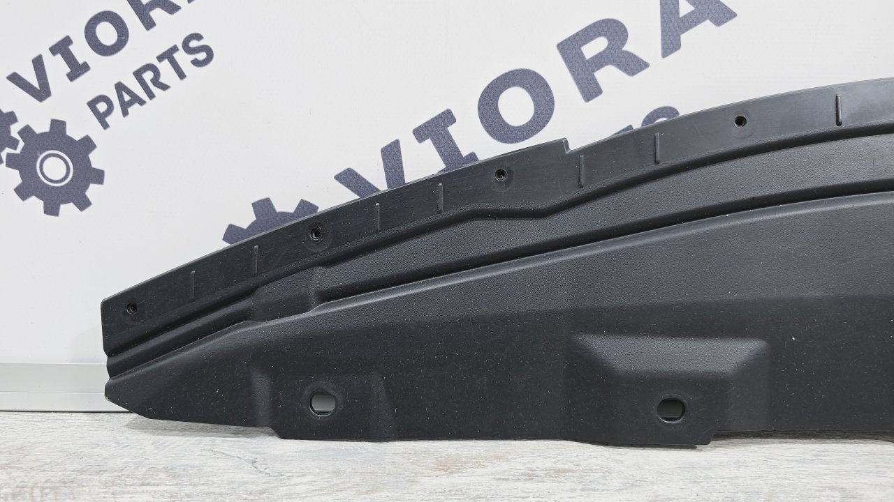 Накладка замка капота, 1800 рублей, Лосино-Петровский