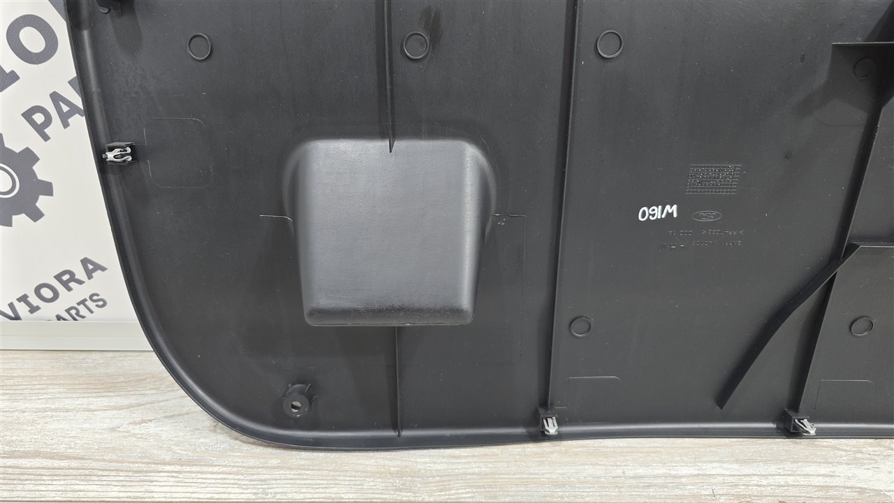 Обшивка крышки багажника, 2800 рублей, Лосино-Петровский