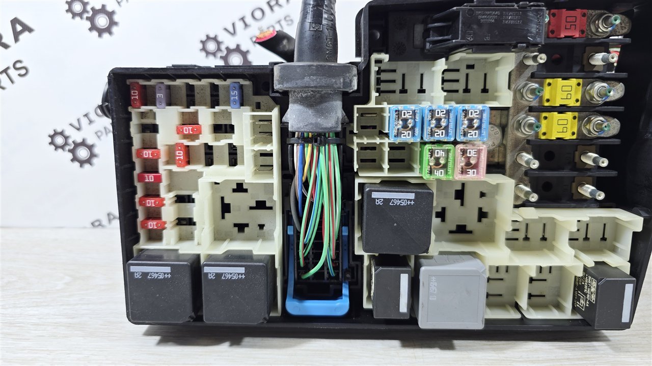 Блок предохранителей под капот, 2800 рублей, Лосино-Петровский