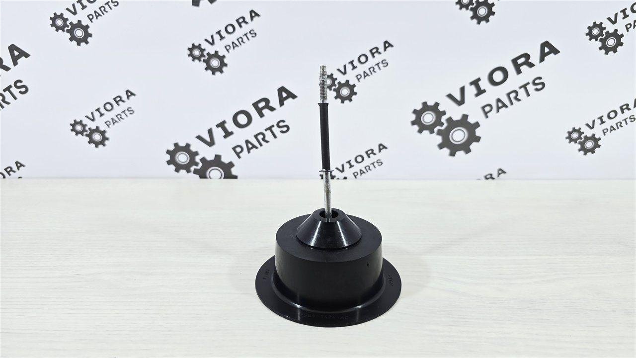 Болт крепления запасного колеса, 750 рублей, Лосино-Петровский