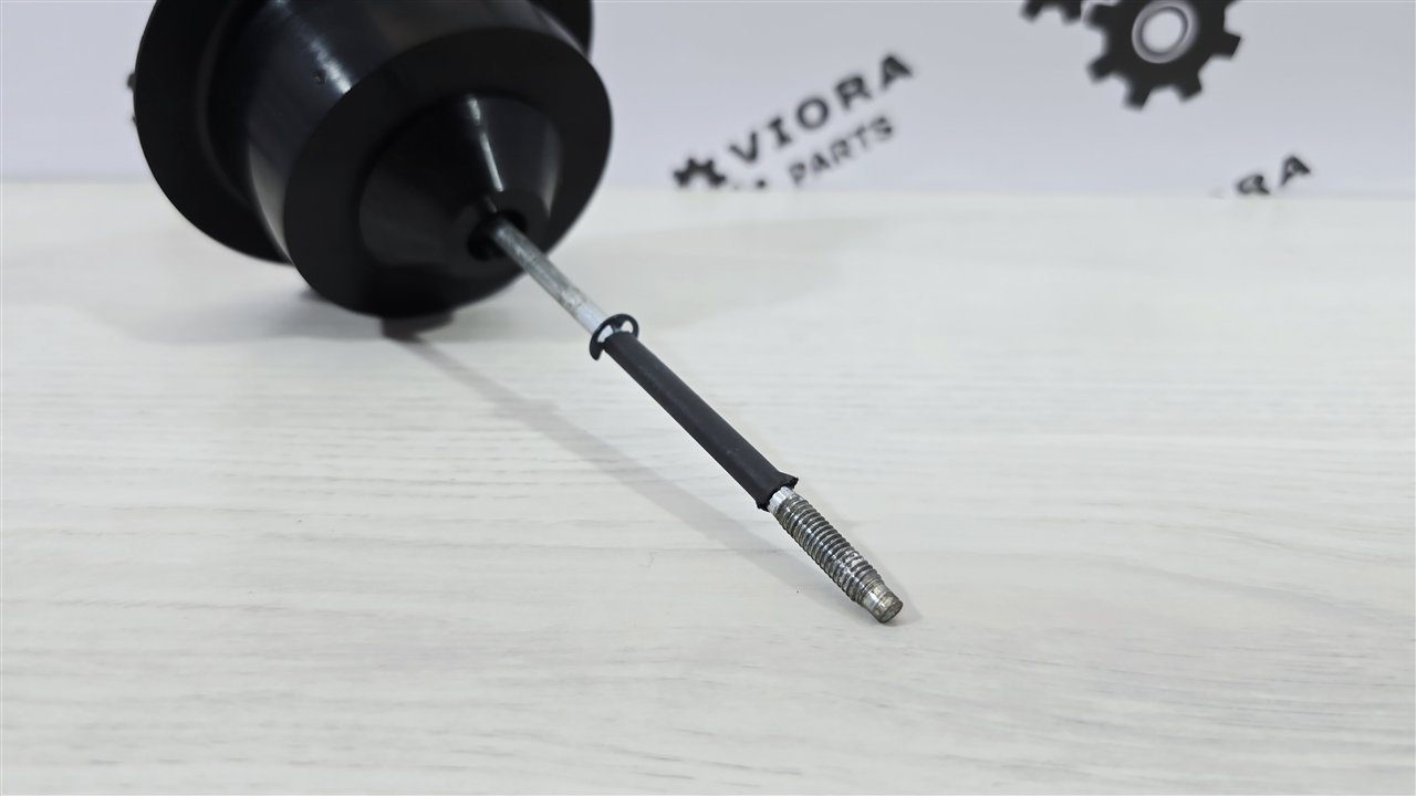 Болт крепления запасного колеса, 750 рублей, Лосино-Петровский