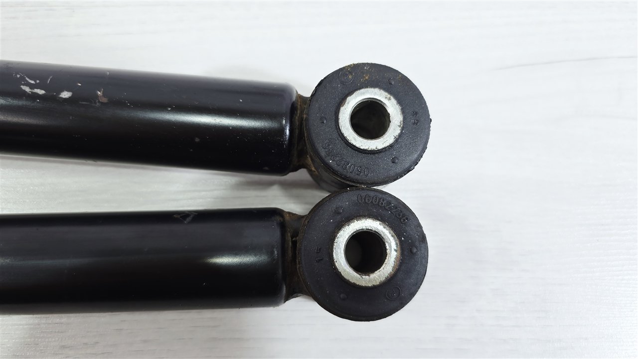 Амортизаторы комплект пробег 40к, 4000 рублей, Лосино-Петровский