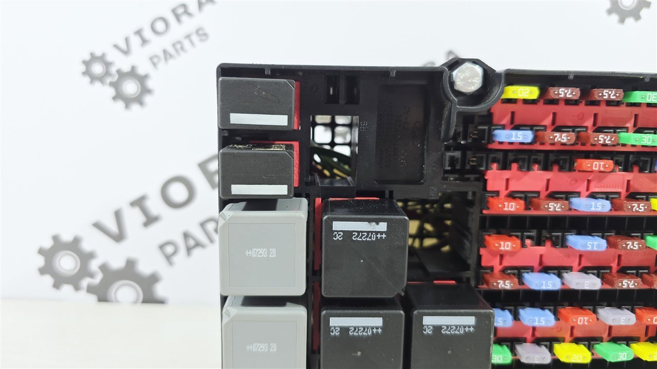 Блок предохранителей под капот, 1800 рублей, Лосино-Петровский