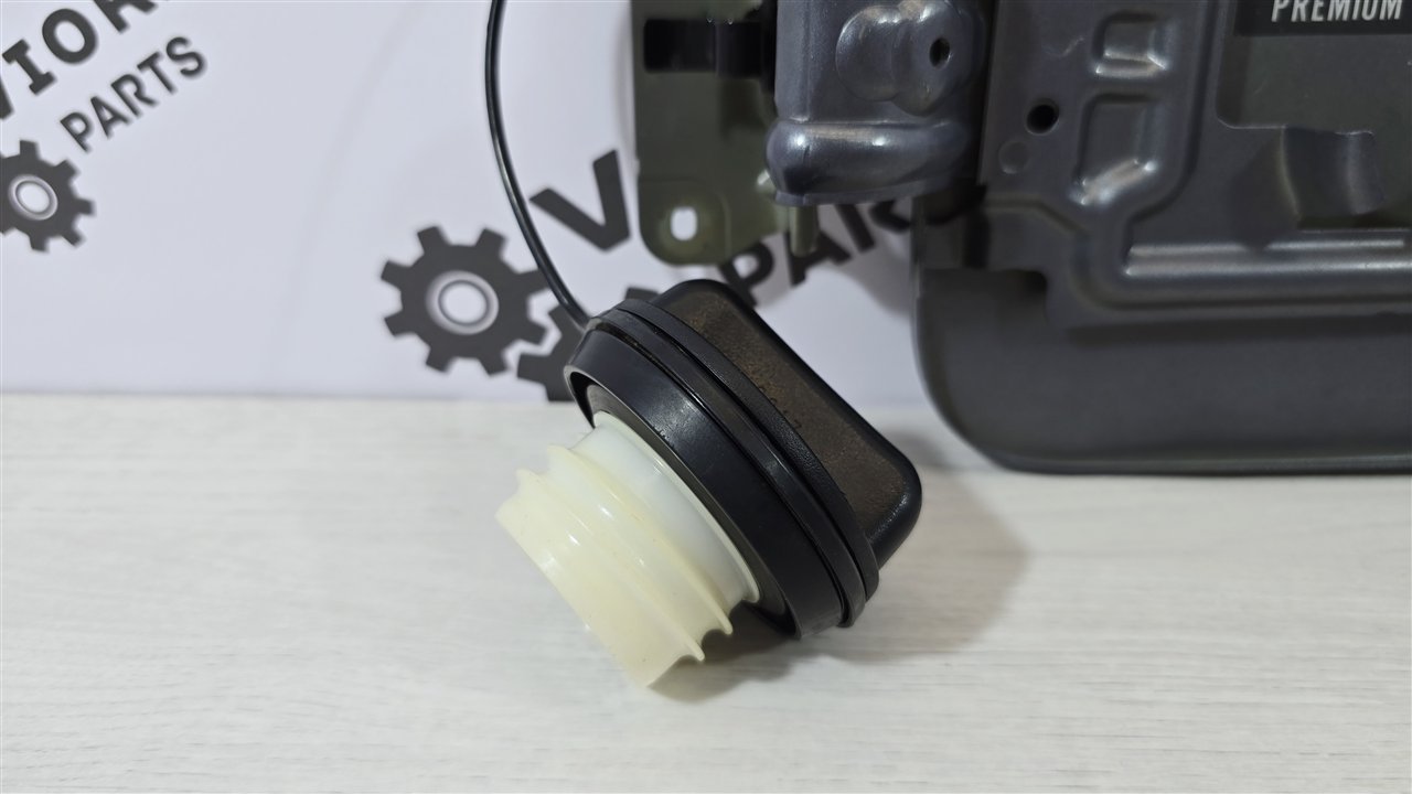 Лючок топливного бака, 1000 рублей, Лосино-Петровский