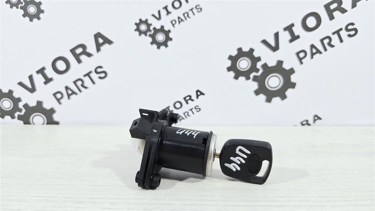 Личинка замка багажника, 3500 рублей, Лосино-Петровский