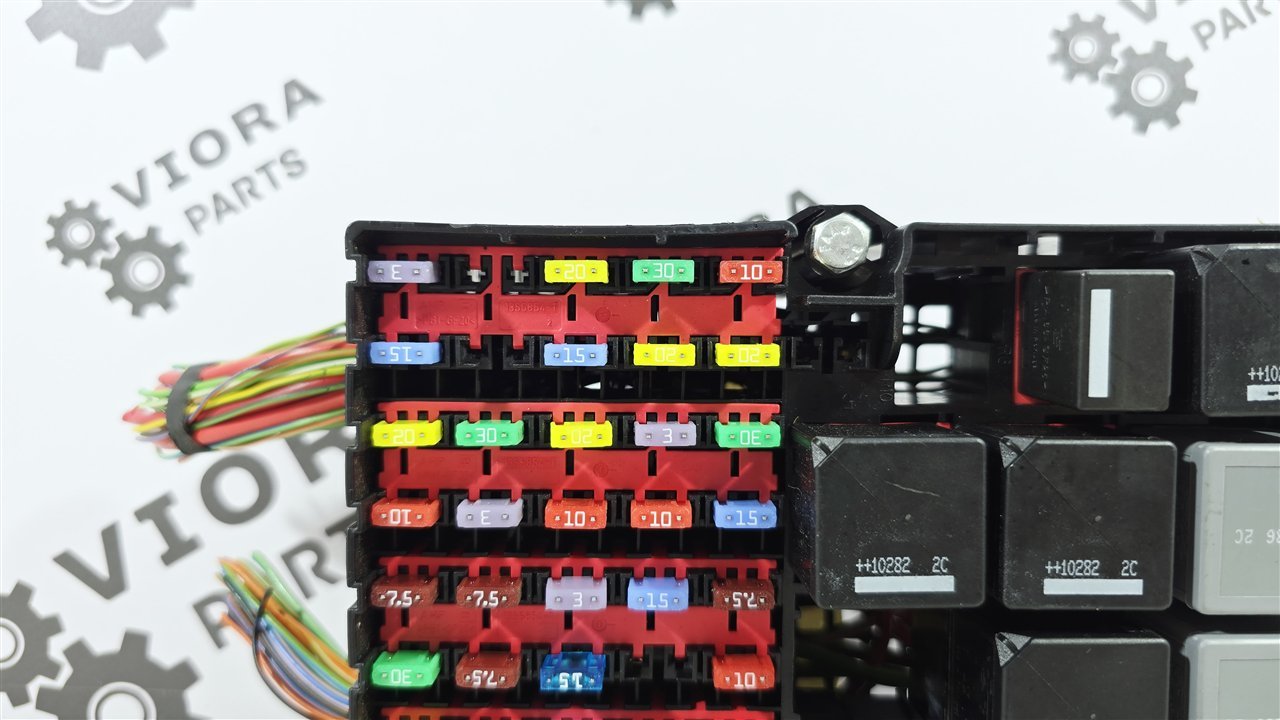 Блок предохранителей под капот, 1800 рублей, Лосино-Петровский