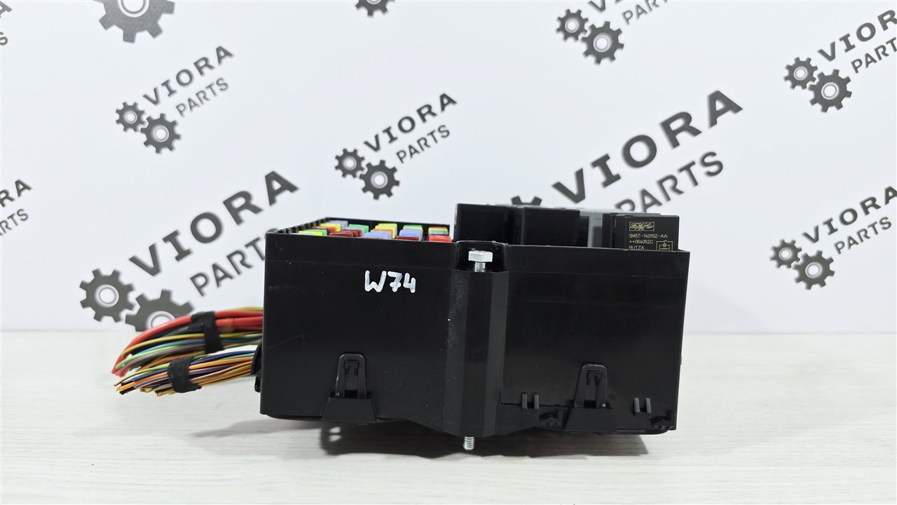 Блок предохранителей под капот, 1800 рублей, Лосино-Петровский