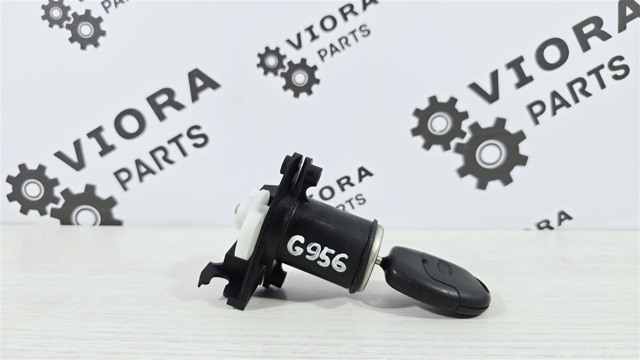 Личинка замка багажника, 3500 рублей, Лосино-Петровский