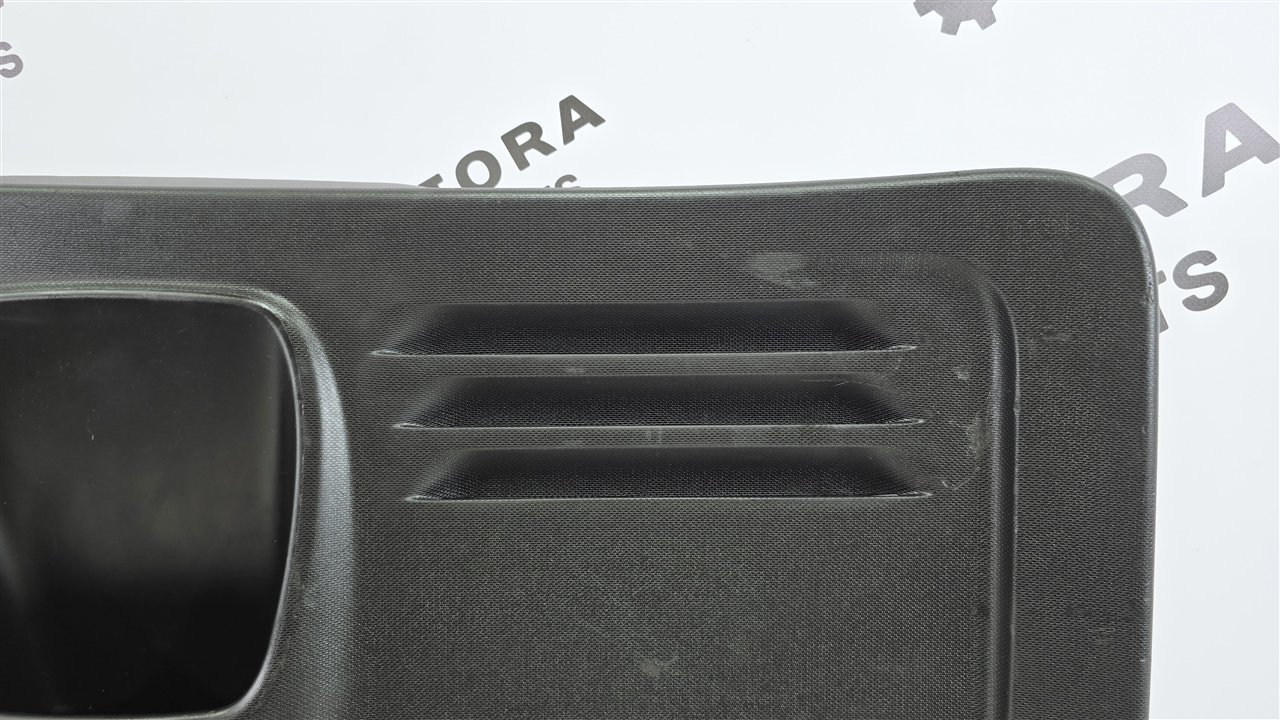 Обшивка крышки багажника, 2200 рублей, Лосино-Петровский