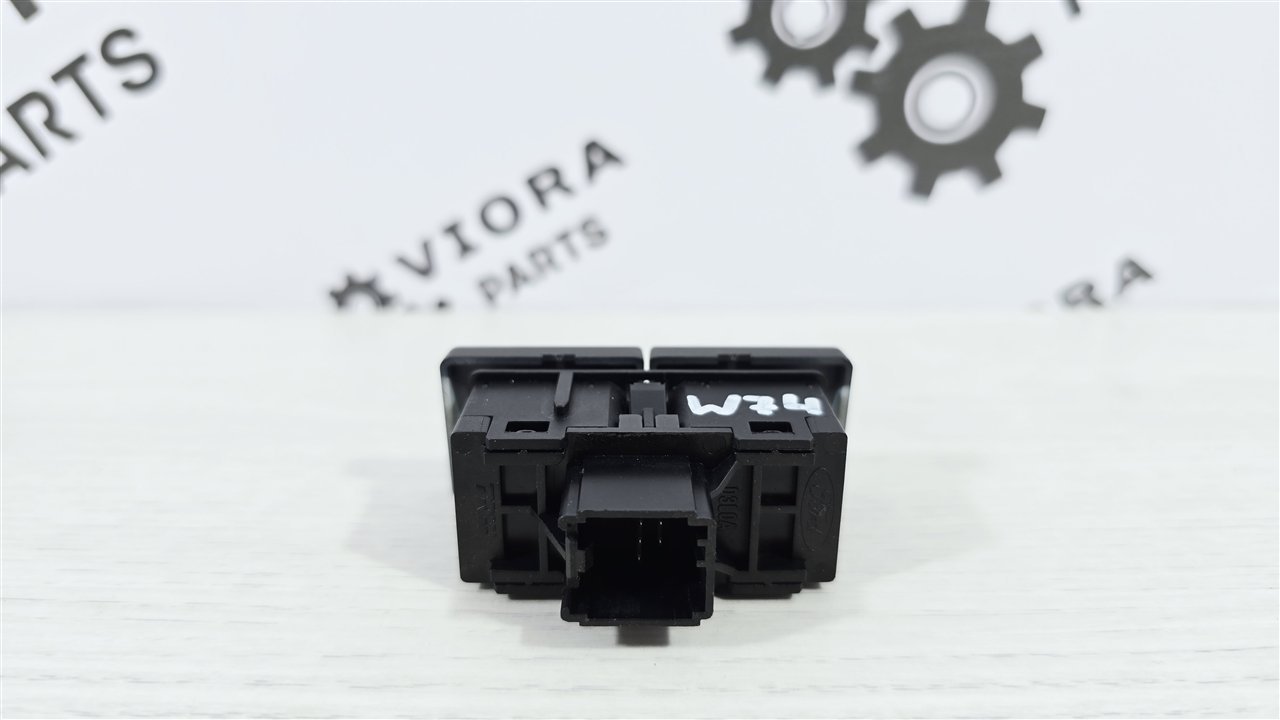 Кнопка обогрева лобового стекла, 1500 рублей, Лосино-Петровский